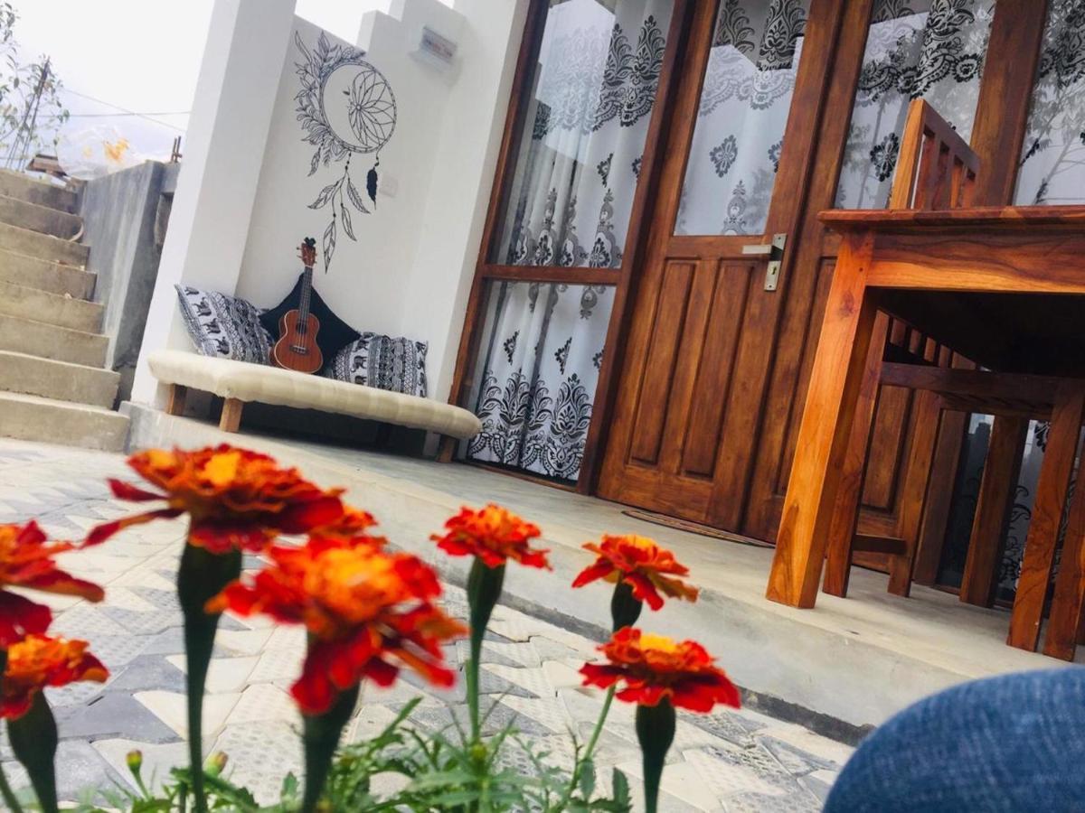 Lazy Bear Lodge Элла Экстерьер фото